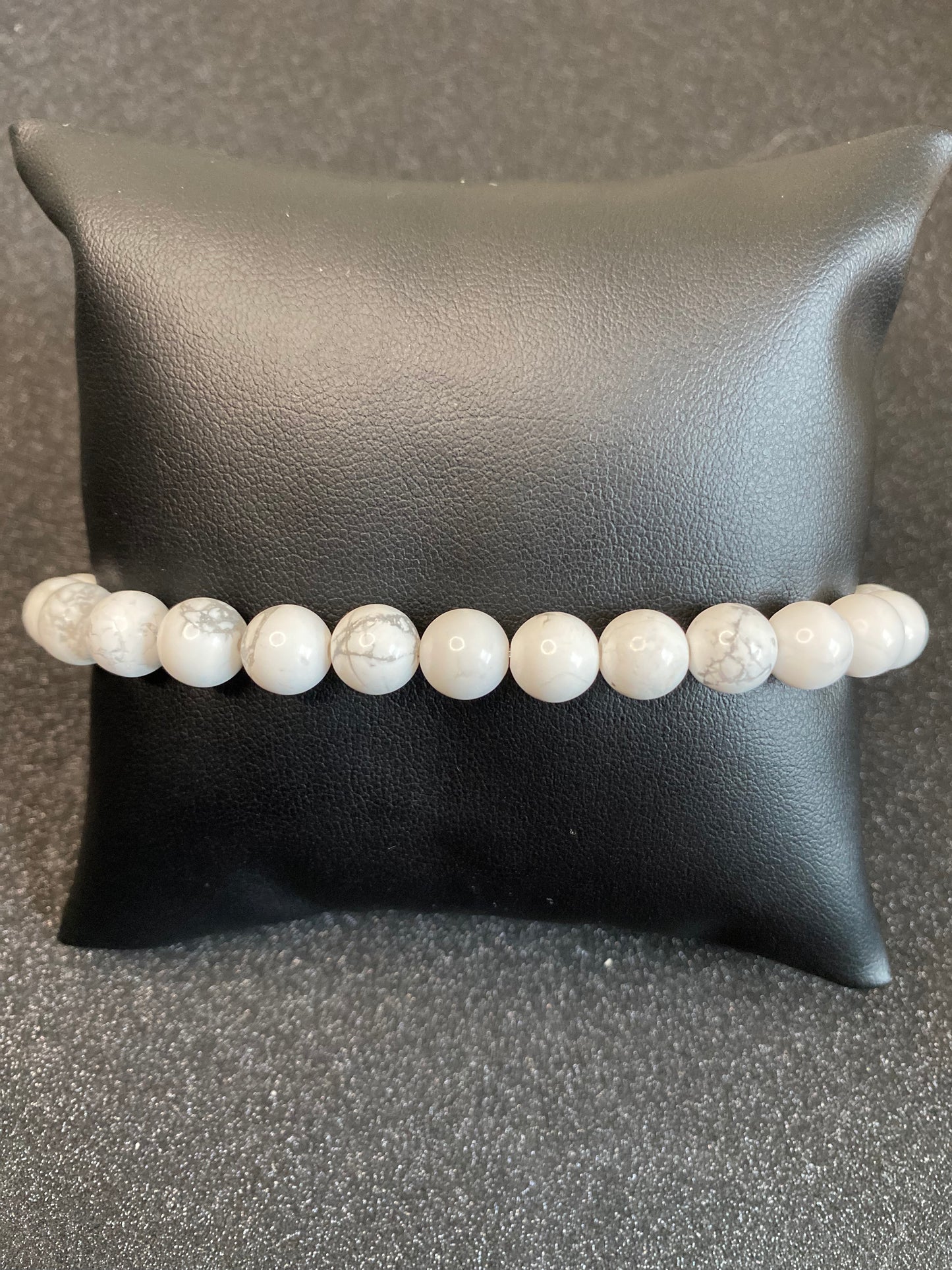 HOWLITE BRACELET